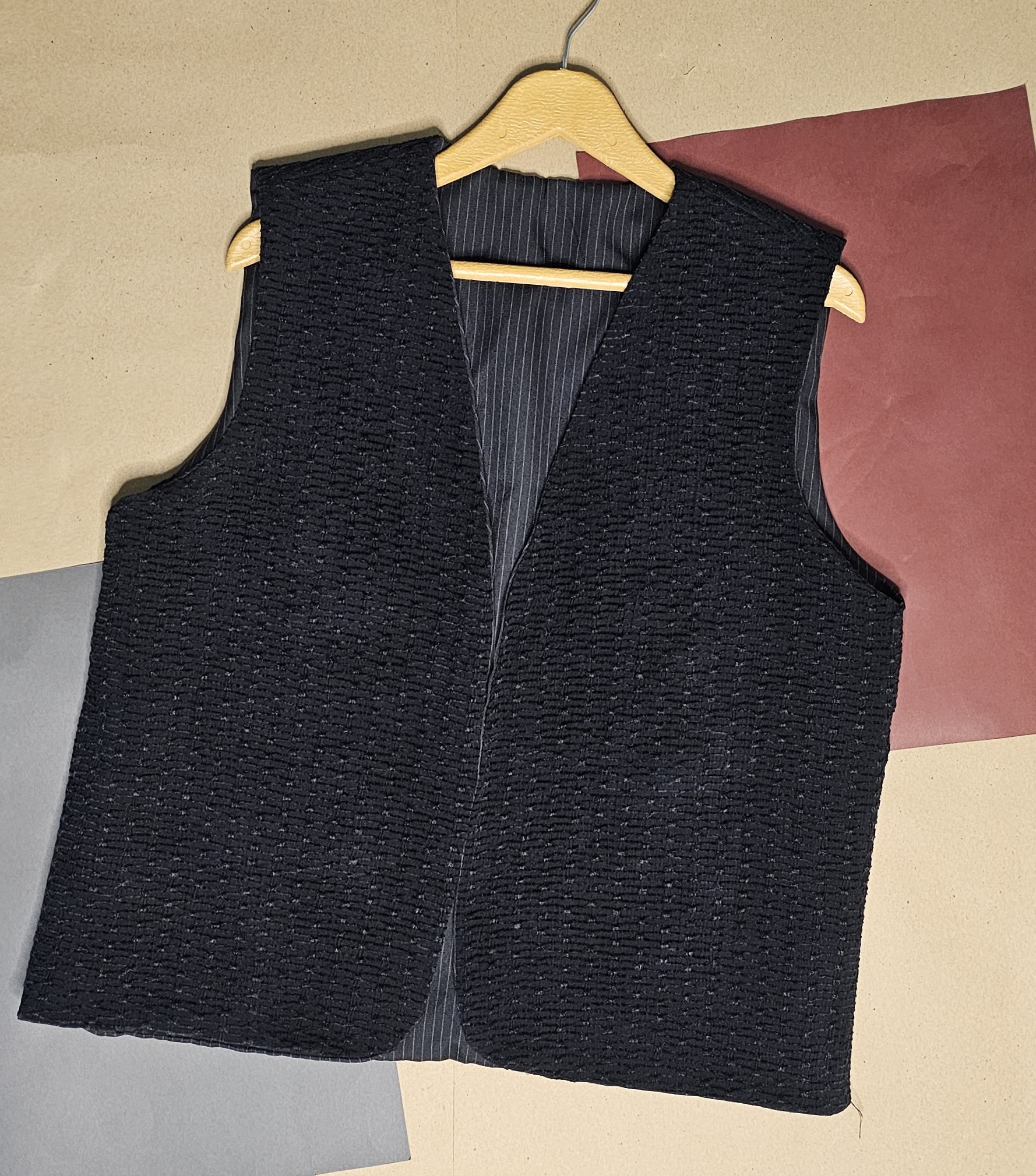 جلیقه  زنانه طرح عنک دو رو دو لایه مشکی