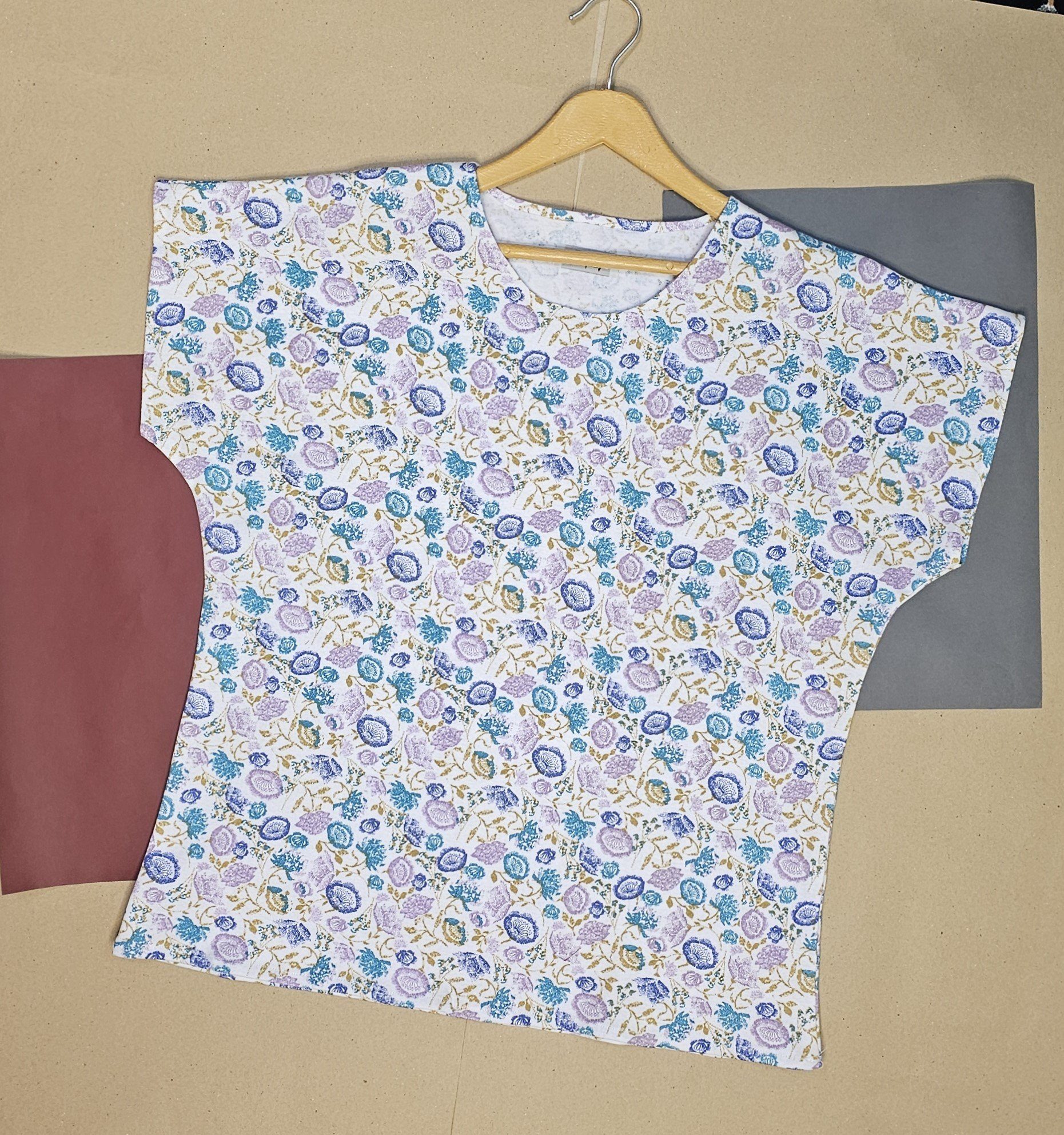 تیشرت  تریکو نخ و پنبه  طرح الاله