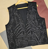 جلیقه زنانه ژاکارد طرح طاووس مشکی